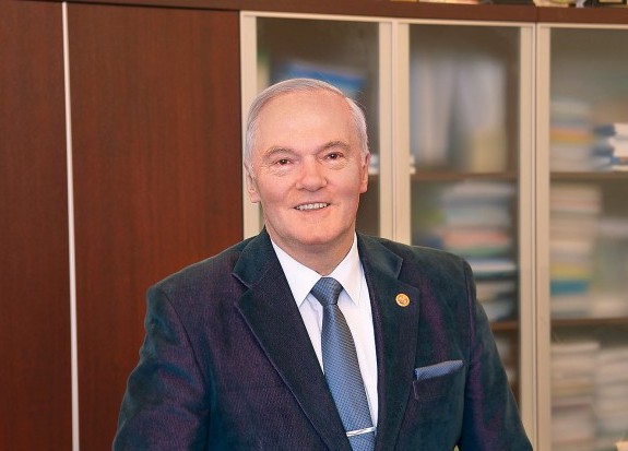 sergey-evseev-direktor-departamenta-nauki-i-obrazovaniya-ministerstva-sporta-rf-foto-anastasiya-nefy.jpg